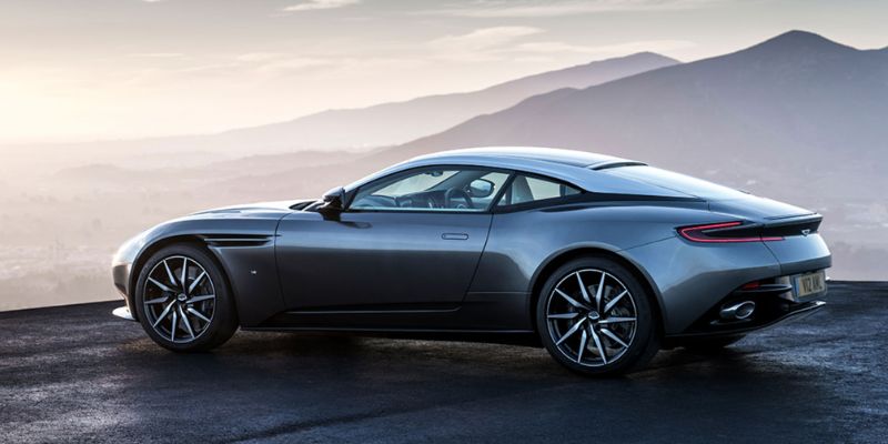 2022 Aston Martin DB11 technology