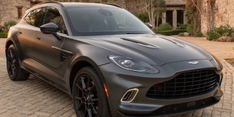 2023 Aston Martin DBX design
