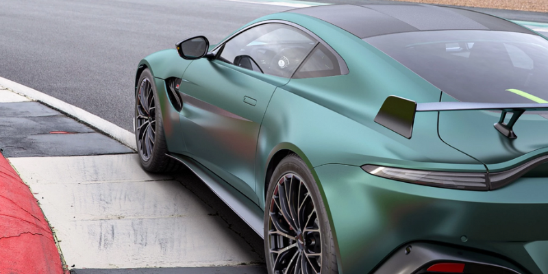 2023 Aston Martin Vantage technology