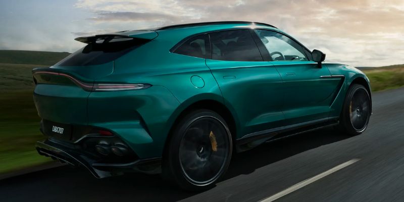 2024 Aston Martin DBX design