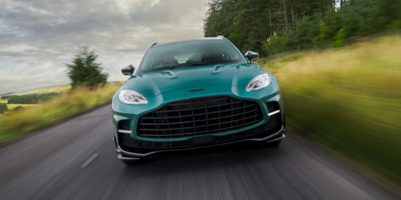 2024 Aston Martin DBX technology