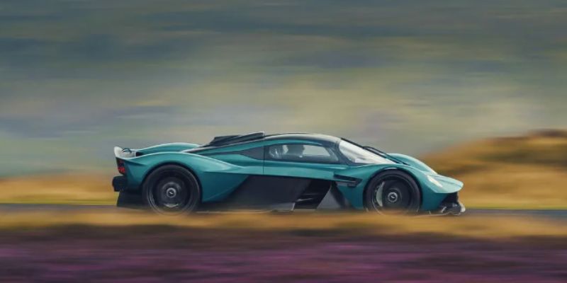 2025 Aston Martin Valkyrie technology
