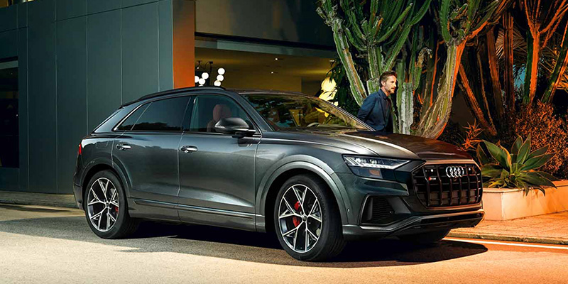  2023 Audi SQ8 performance