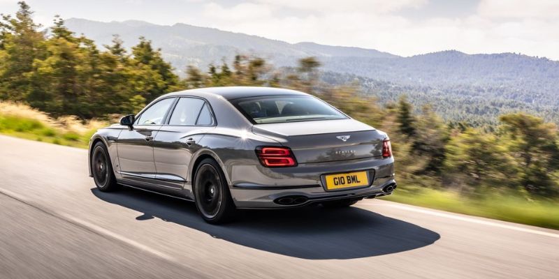2024 Bentley Flying Spur technology