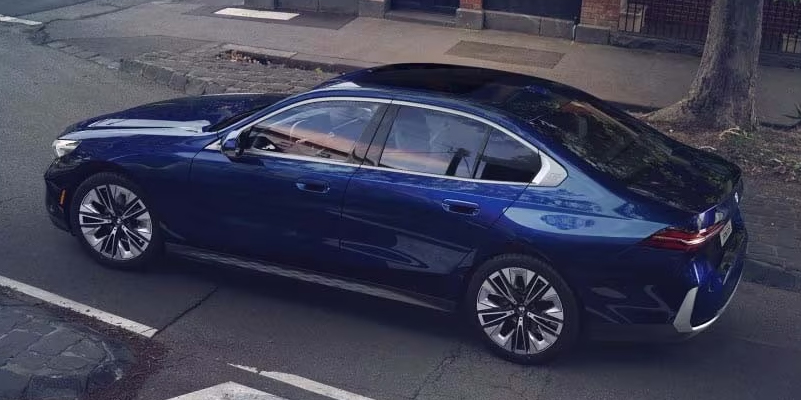 2025 BMW 5 Series design