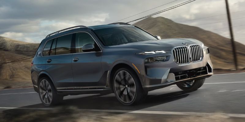 2025 BMW X7 design