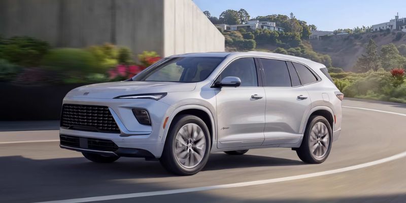 New Buick Enclave Avenir for Sale Grosse Pointe MI