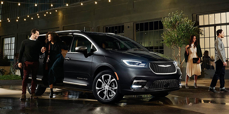 New Chrysler Pacifica for Sale Greenfield MA