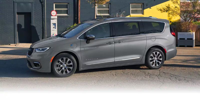  2025 Chrysler Pacifica Hybrid performance