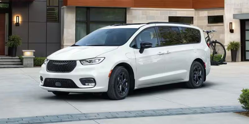 New Chrysler Pacifica Plug-in Hybrid for Sale East Brunswick NJ