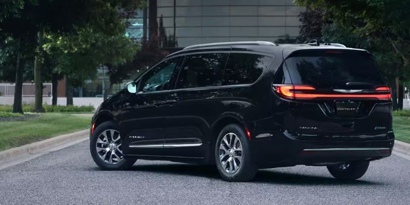  2026 Chrysler Pacifica Plug-in Hybrid performance
