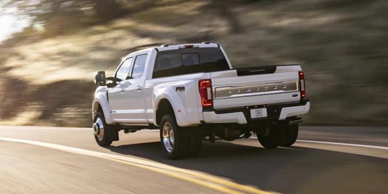 2022 Ford F-350 technology