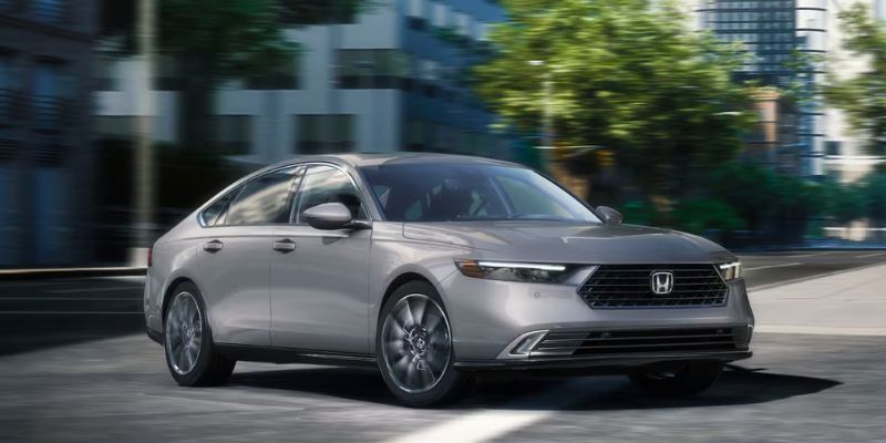 Accord Hybrid VS Accord