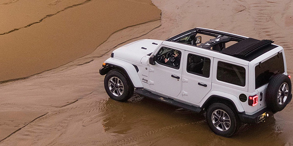 2020 Jeep Wrangler technology