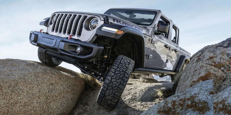 2023 Jeep Gladiator technology