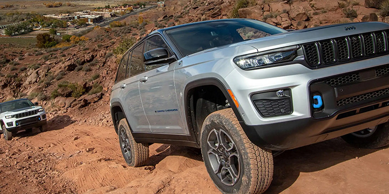 2023 Jeep Grand Cherokee technology