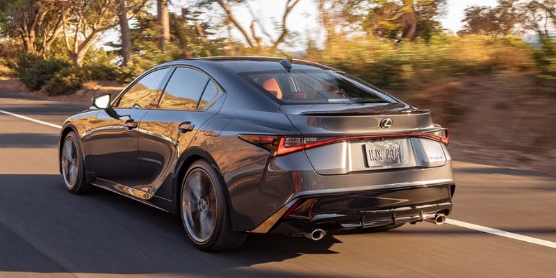 2025 Lexus IS technology