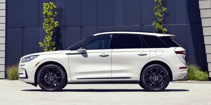  2024 Lincoln Corsair performance
