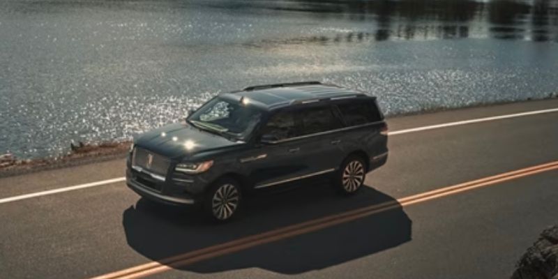 2024 Lincoln Navigator performance