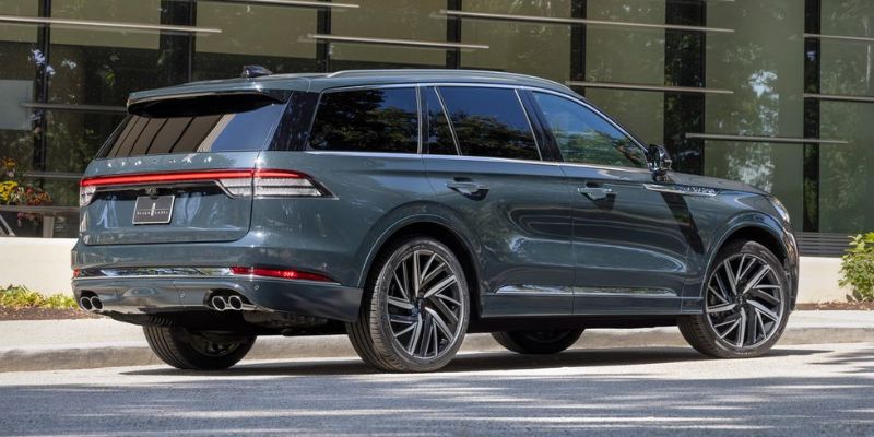 2025 Lincoln Aviator design