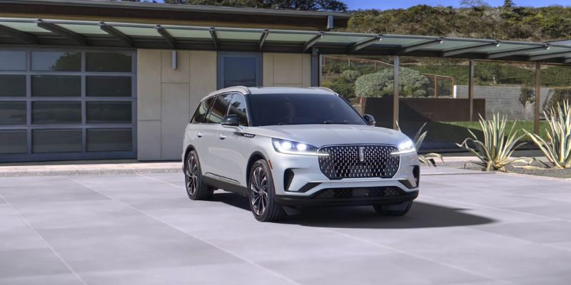 2027 Lincoln Aviator design