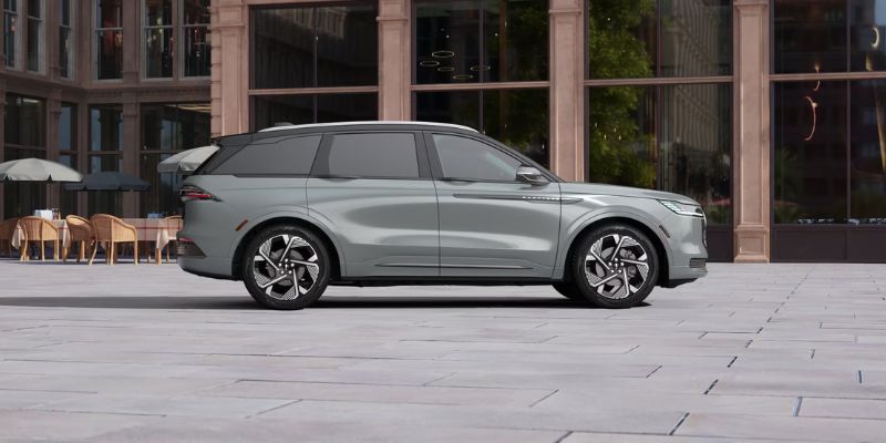 2027 Lincoln Nautilus technology