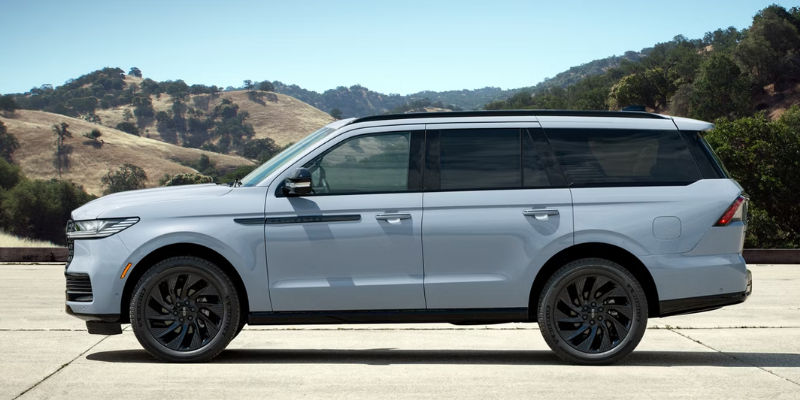 2027 Lincoln Navigator design