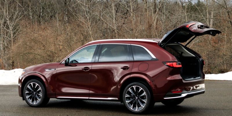  2025 Mazda CX-90 performance