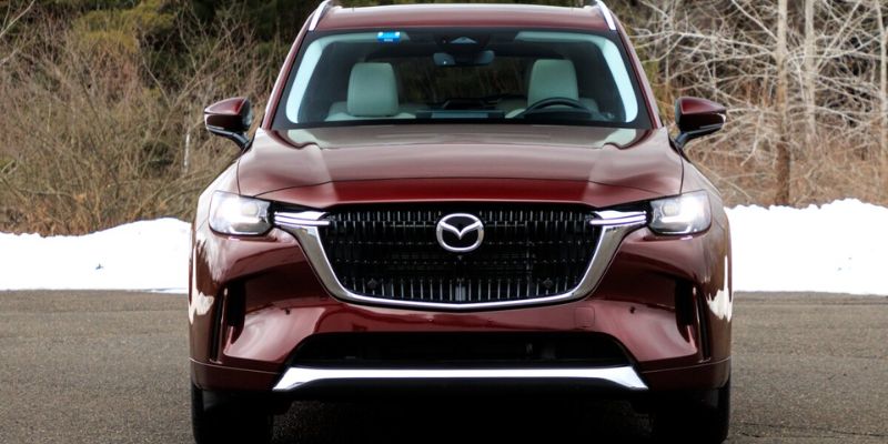 2025 Mazda CX-90 technology