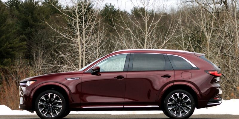 2025 Mazda CX-90 technology