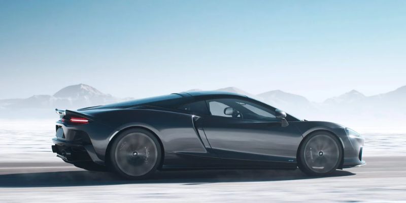  2025 McLaren GTS performance