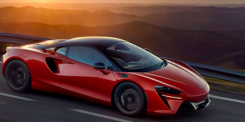  2026 McLaren Artura performance
