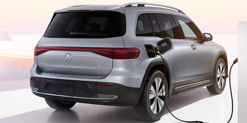 pre-owned Mercedes-Benz EQB 300 for Sale Clearwater FL