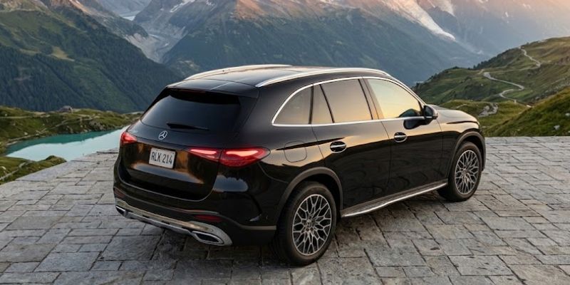 2027 Mercedes-Benz GLC SUV design