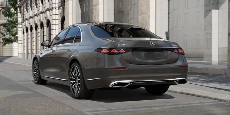  2027 Mercedes-Benz S 580 performance