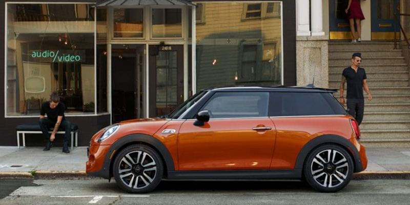 2020 MINI Hardtop 2-Door technology