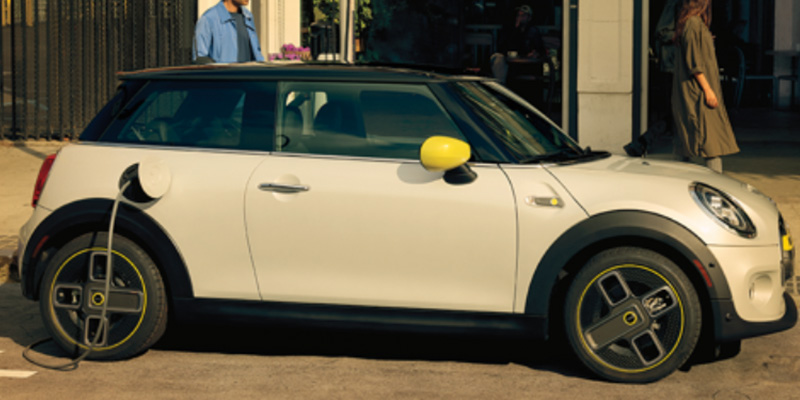 2021 MINI Electric Hardtop 2-Door design