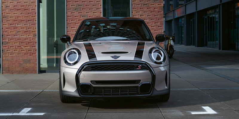  2022 MINI Hardtop 2 Door performance