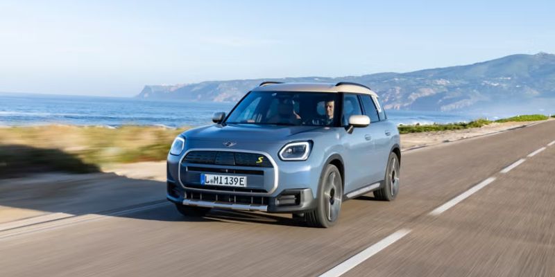 2025 MINI Countryman SE technology