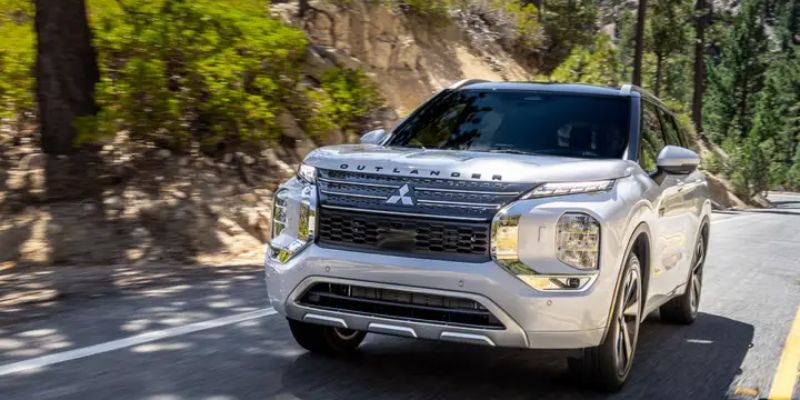  2025 Mitsubishi Outlander PHEV performance