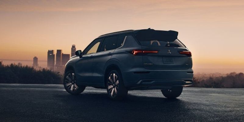 2025 Mitsubishi Outlander design