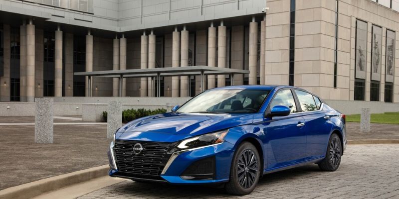 2025 Nissan Altima design