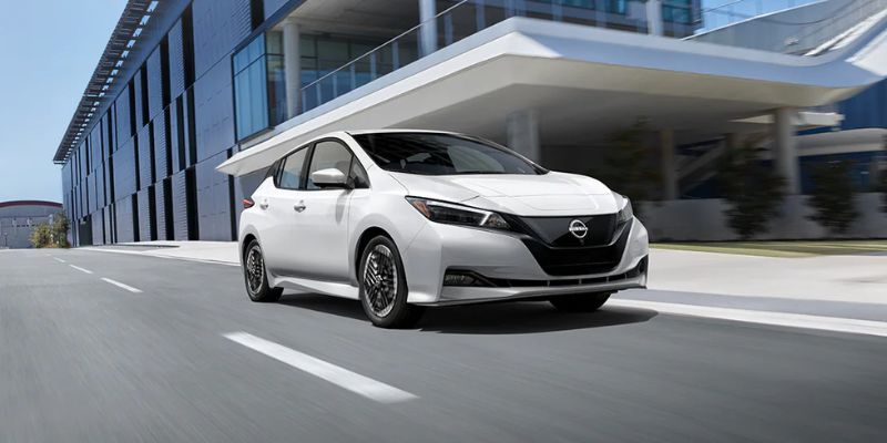 2025 Nissan LEAF