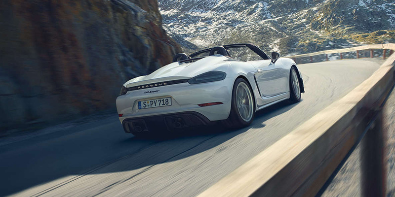 2021 Porsche 718 Spyder technology