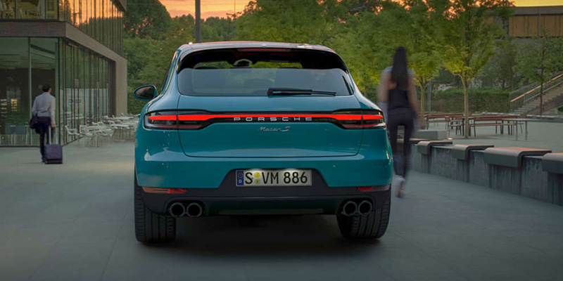  2021 Porsche Macan performance