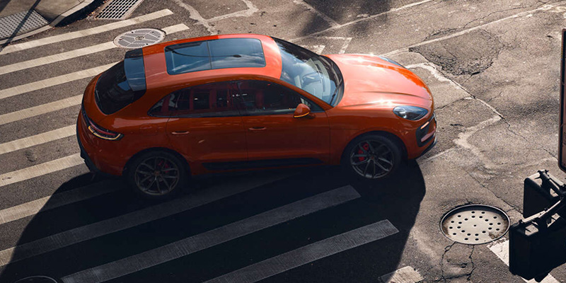  2022 Porsche Macan performance