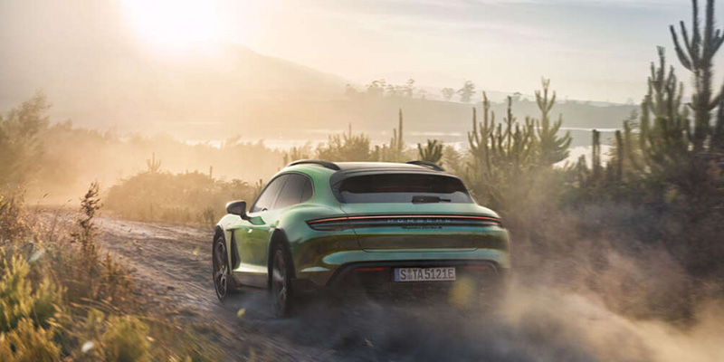 2022 Porsche Taycan technology