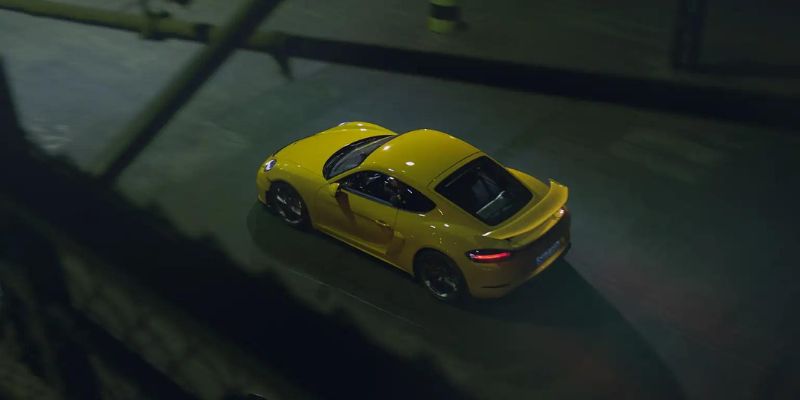 2023 Porsche 718 Cayman GT4 design