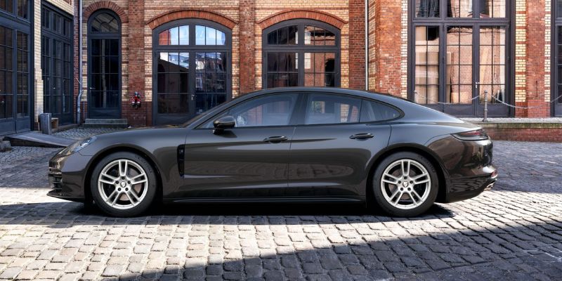 2023 Porsche Panamera Overview