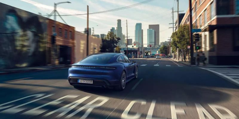 2023 Porsche Taycan design